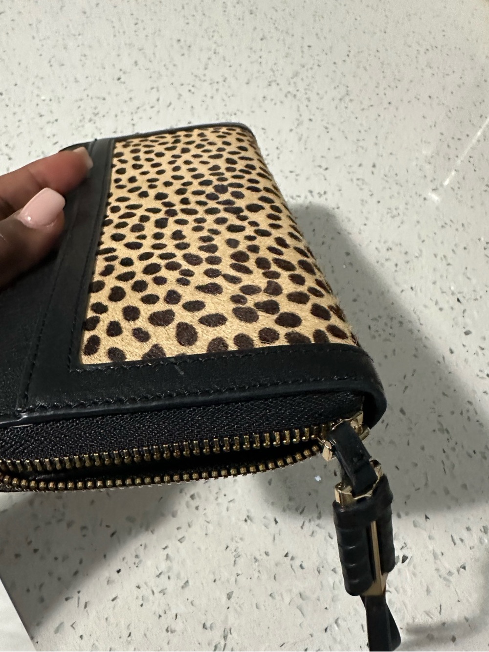COVVETTE-Leather Zip Wallet with Black & Tan Leopard Panel (GUC) - Picture 10 of 12